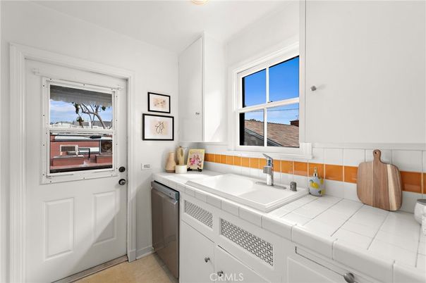 Interior, Kitchen, Tile Countertops, Water