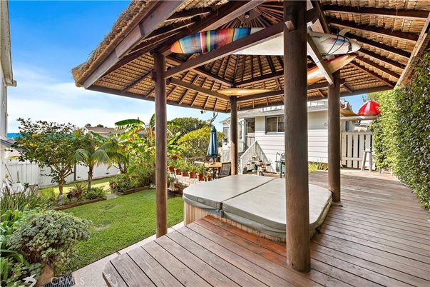 Backyard, Exterior, Hot Tub