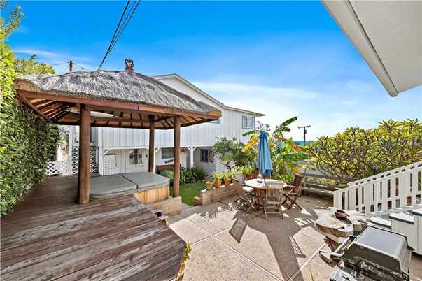 Exterior, Hot Tub