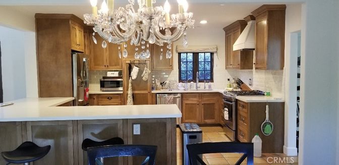 Chandelier, Interior, Kitchen, Recessed Lighting, Stainless Steel Appliances