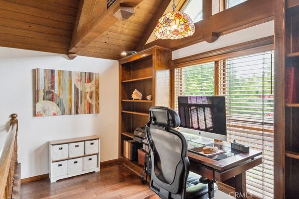 Home Office, Interior, Recessed Lighting, Wooden Beams, Wooden Ceilings, Wood Texture Flooring