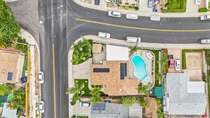 Exterior, Drone