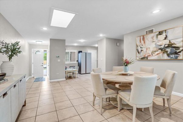 Dining room, Interior, Kitchen, Recessed Lighting