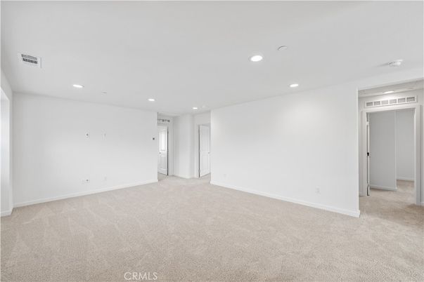 Empty room, Interior, Recessed Lighting