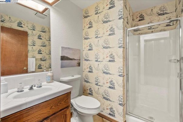 Bathroom, Interior, Tile Countertops