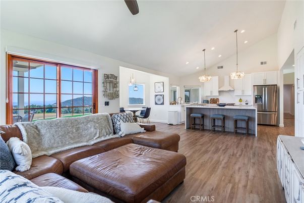 Interior, Kitchen, Living room, Pendant Lights, Recessed Lighting, Stainless Steel Appliances, Wood Texture Flooring