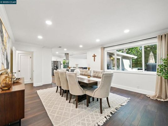 Dining room, Interior, Kitchen, Recessed Lighting, Wood Texture Flooring