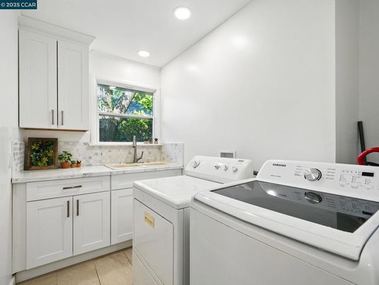 Interior, Recessed Lighting, Washer
