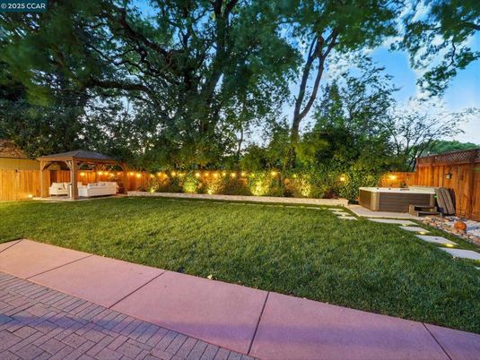 Backyard, Exterior, Hot Tub