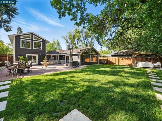 Backyard, Exterior, Hot Tub