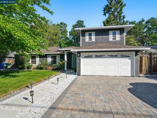 Attached, Exterior, Facade, Ranch