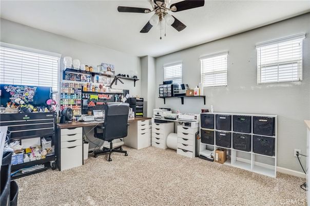 Home Office, Interior