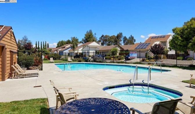 Exterior, Pool, Solar Panels
