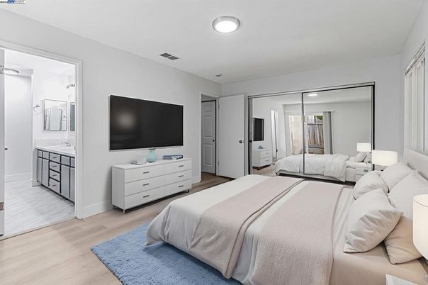 Bathroom, Bedroom, Interior, Recessed Lighting, Wood Texture Flooring