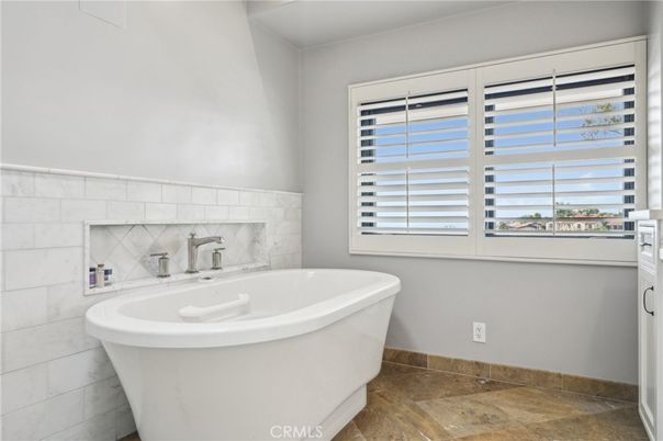 Bathroom, Free Standing Baths, Interior