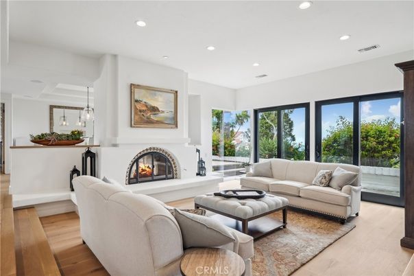 Fireplace, Interior, Living room, Pendant Lights, Recessed Lighting, Wood Texture Flooring