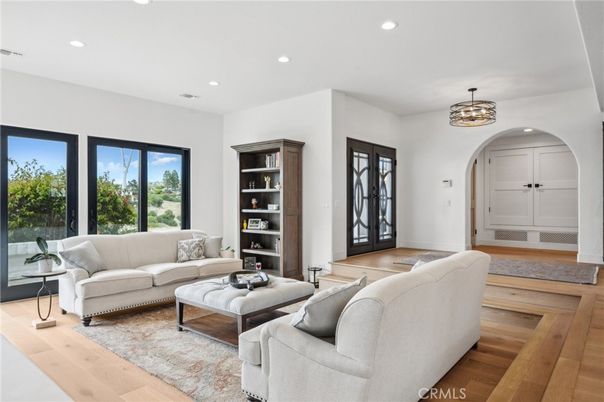 Chandelier, Interior, Living room, Recessed Lighting, Wood Texture Flooring