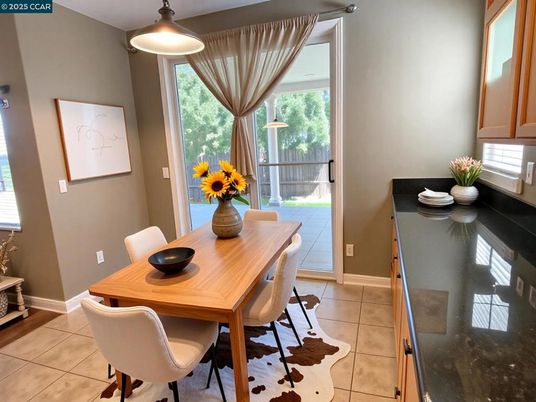 Dining room, Interior, Pendant Lights