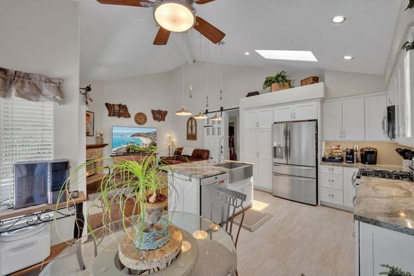 Dining room, Interior, Kitchen, Pendant Lights, Recessed Lighting, Stainless Steel Appliances