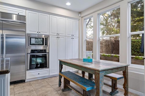 Dining room, Interior, Kitchen, Recessed Lighting, Stainless Steel Appliances