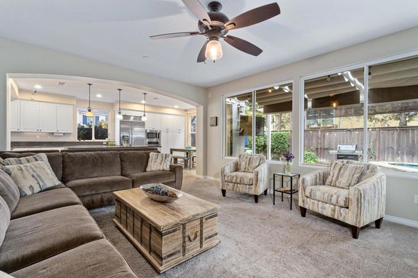 Interior, Kitchen, Living room, Pendant Lights, Recessed Lighting, Stainless Steel Appliances
