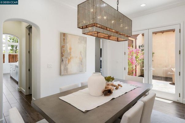 Chandelier, Dining room, Interior, Recessed Lighting, Wood Texture Flooring