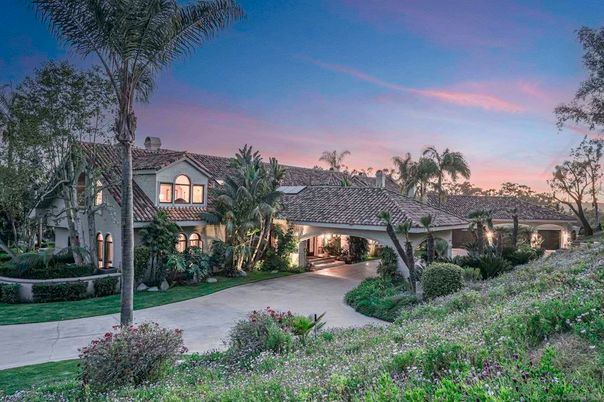 Backyard, Exterior, Facade, Mediterranean
