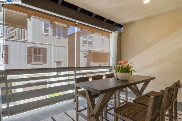 Dining room, Interior, Recessed Lighting