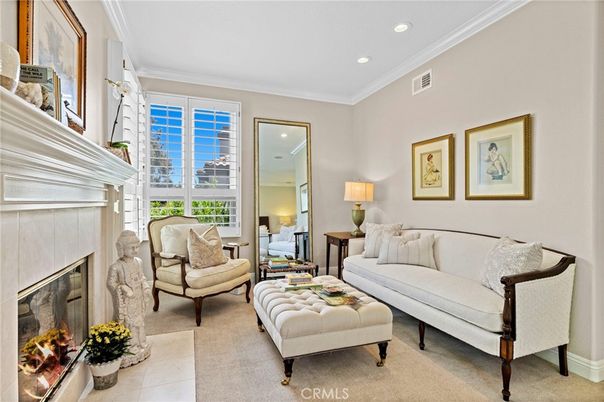Fireplace, Interior, Living room, Recessed Lighting