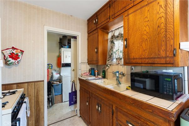 Interior, Kitchen, Tile Countertops