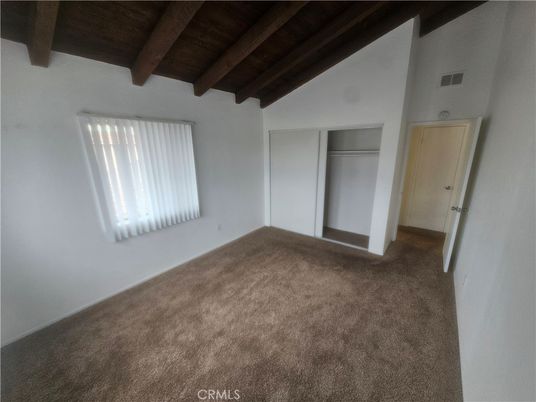 Empty room, Interior, Wooden Beams, Wooden Ceilings