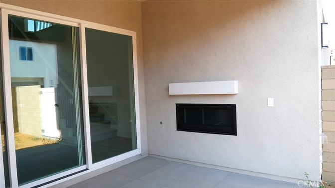 Exterior, Fireplace