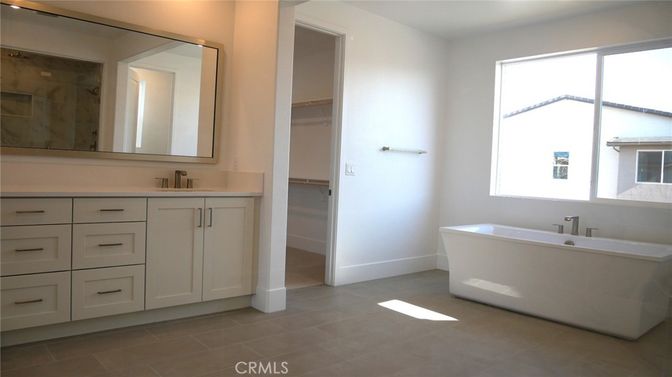 Bathroom, Dual Sink Vanities, Free Standing Baths, Interior