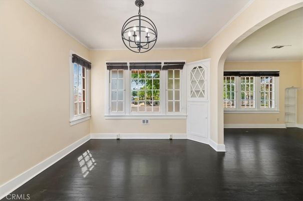 Chandelier, Empty room, Interior, Wood Texture Flooring