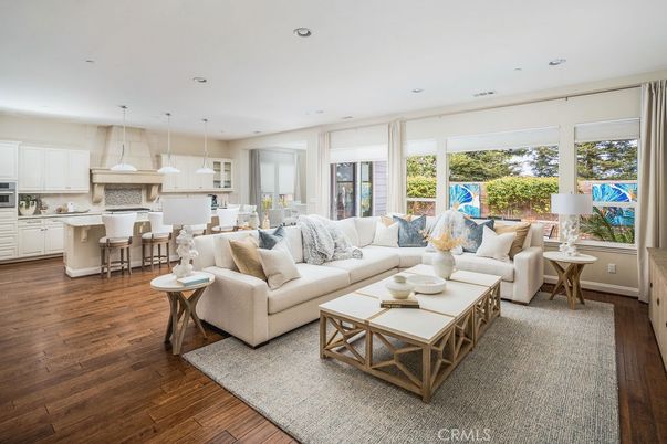 Interior, Kitchen, Living room, Pendant Lights, Recessed Lighting, Wood Texture Flooring