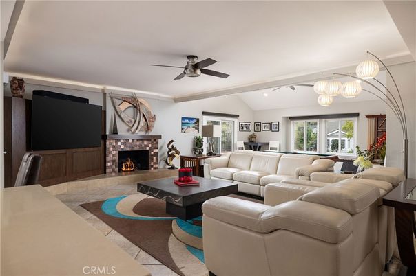Fireplace, Interior, Living room, Pendant Lights, Recessed Lighting