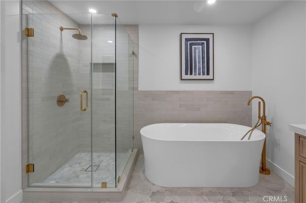 Bathroom, Free Standing Baths, Glass Shower, Interior, Recessed Lighting