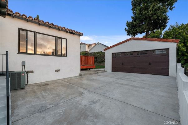 Detached Garage, Exterior