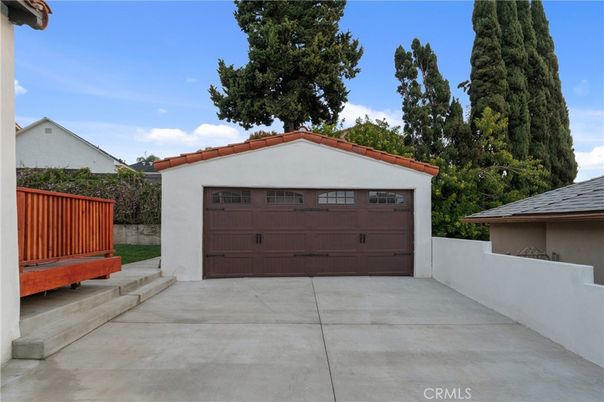 Detached Garage, Exterior
