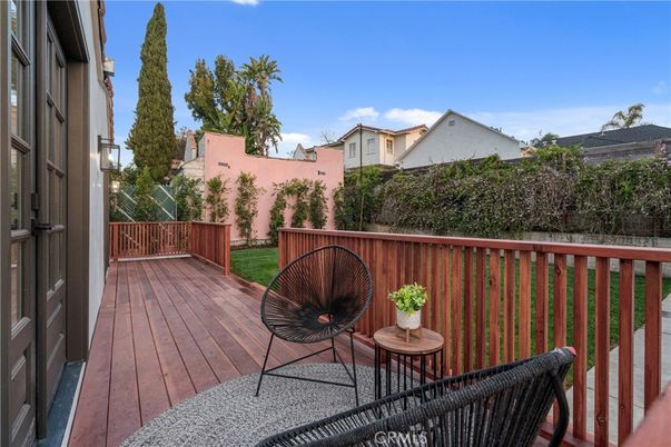Exterior, Wood Texture Flooring