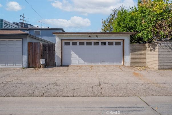 Detached Garage, Exterior