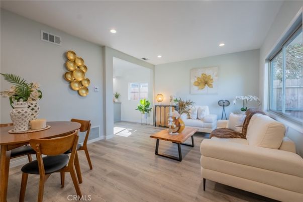 Dining room, Interior, Living room, Recessed Lighting, Wood Texture Flooring