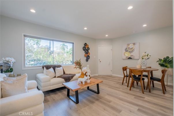 Dining room, Interior, Living room, Recessed Lighting, Wood Texture Flooring