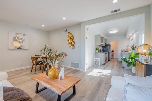 Dining room, Interior, Kitchen, Recessed Lighting, Wood Texture Flooring