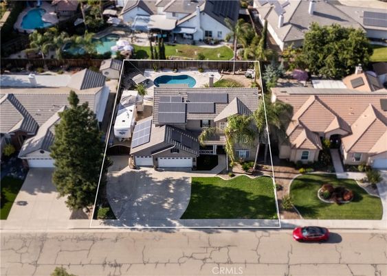 Exterior, Drone