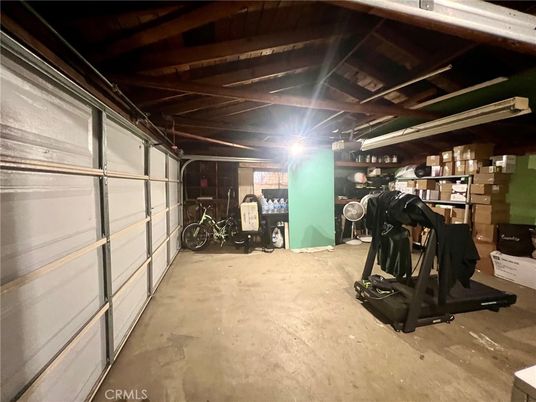 Fitness Equipment, Interior, Wooden Beams
