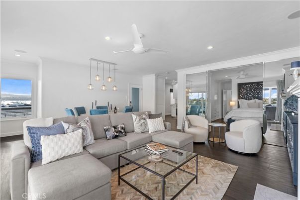Dining room, Interior, Living room, Pendant Lights, Recessed Lighting, Wood Texture Flooring