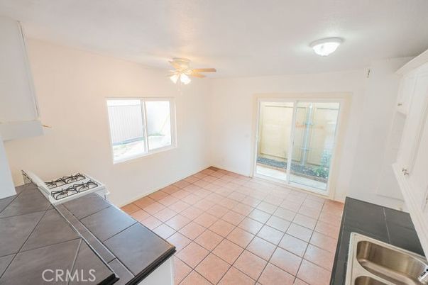 Empty room, Interior, Kitchen