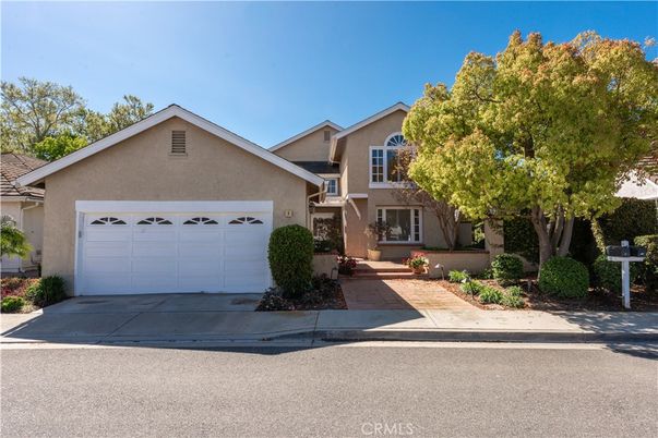 Attached, Exterior, Facade, American Craftsman
