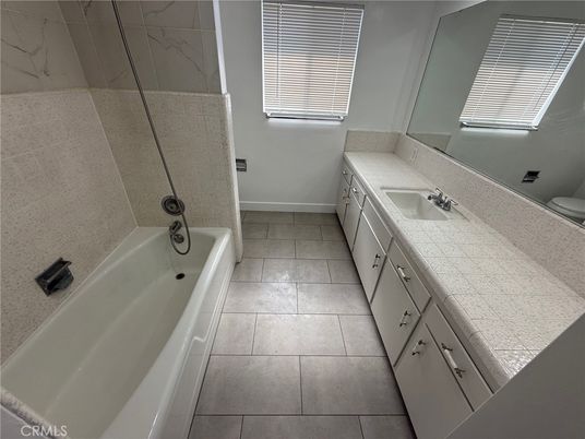 Bathroom, Interior, Tile Countertops